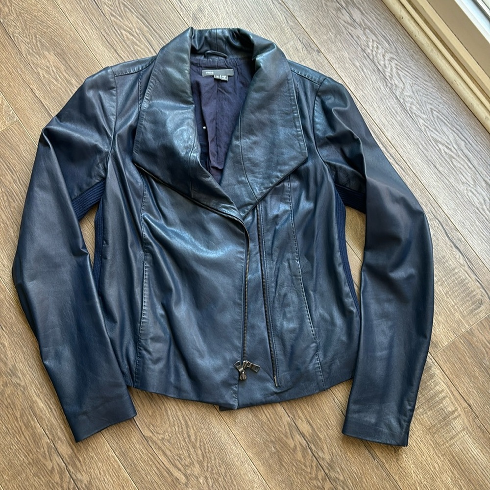 🛑SOLD🛑 Vince scuba leather jacket